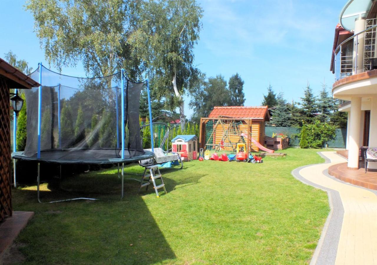 Willa Laura Rowy - Apartamenty Nad Morzem Екстериор снимка